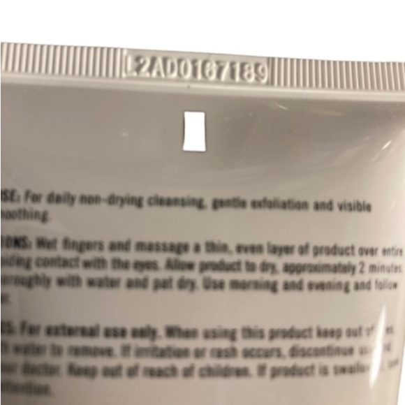 2 Units Roden + Fields Redefine Daily Cleansing Mask. New and Sealed - Picture 3 of 3